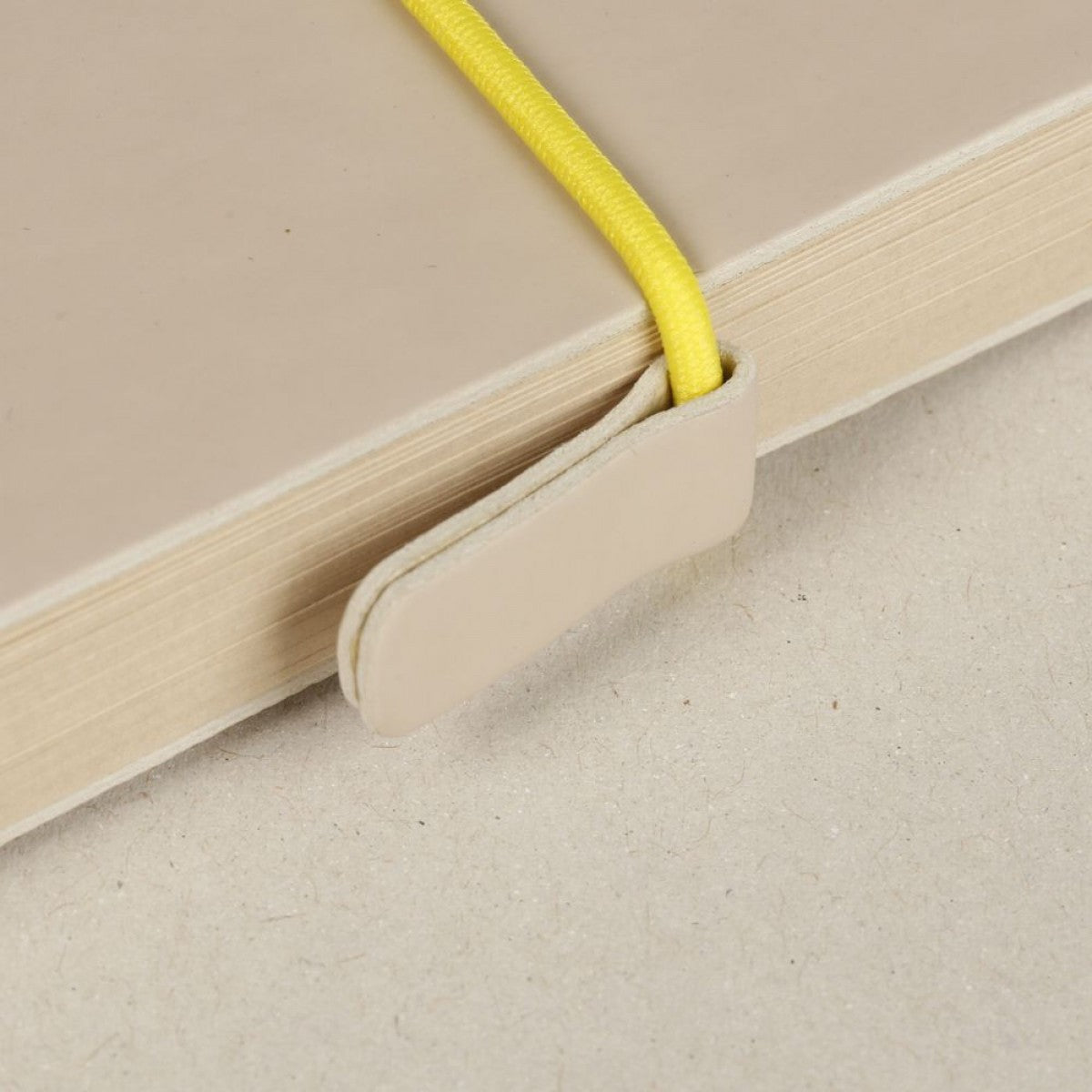 SKETCH BOOK PAINT ON MIXED MEDIA NATURAL 250G/M2 19X19 32FL CLAIREFONTAINE