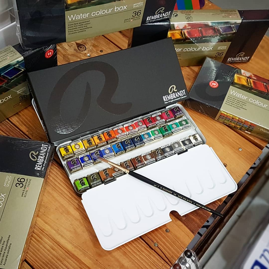 ESTOJO AQUARELA TALENS REMBRANDT 36 HALF PAN METAL BOX + BRU