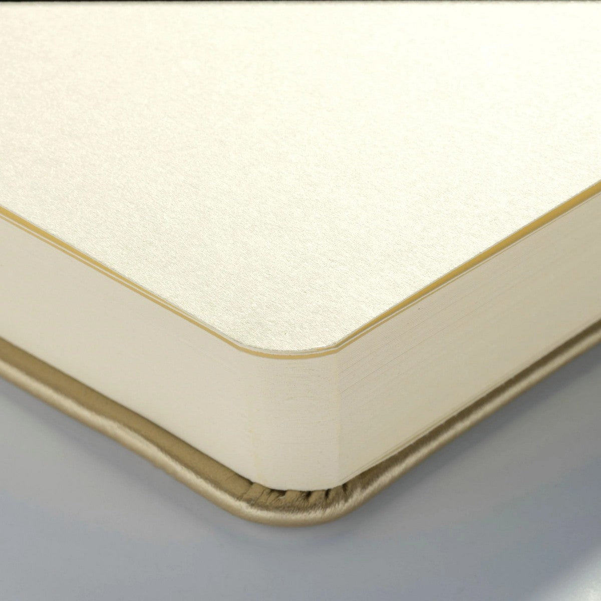 SKETCHBOOK TALENS WHITE GOLD 13x21cm 80 FOLHAS