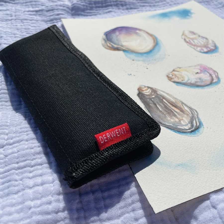 ESTOJO P/ LAPIS DERWENT POCKET PRETO P/ 12 UNIDADES