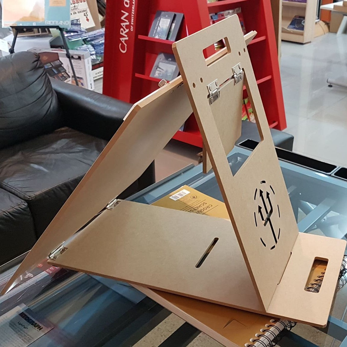 PRANCHETINHA PORTATIL ARTICULADA A4 MDF 4820-A4N TRIDENT