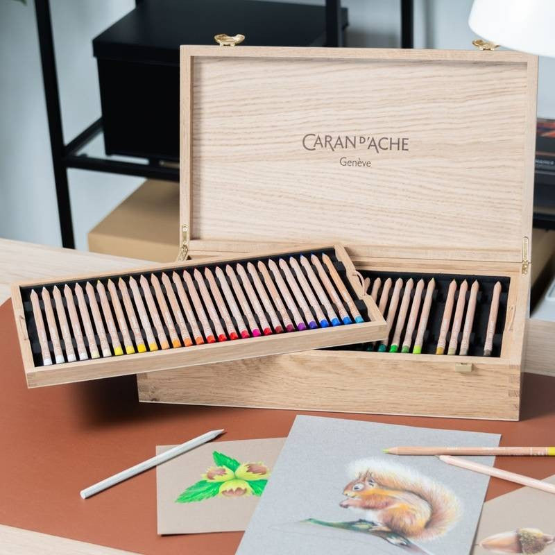 ESTOJO LAPIS COR CARAN D´ACHE LUMINANCE 100 CORES MADEIRA