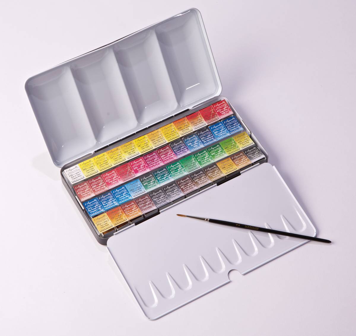 ESTOJO AQUARELA SENNELIER L'AQUARELLE 48 CORES HALF PAN + PINCEL N131607