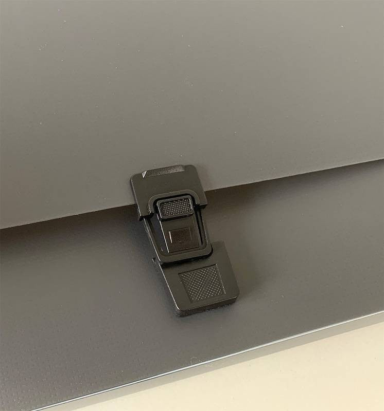 MALETA ESCOLAR GRID A3 C/ FECHO E ALÇA A3 FUME